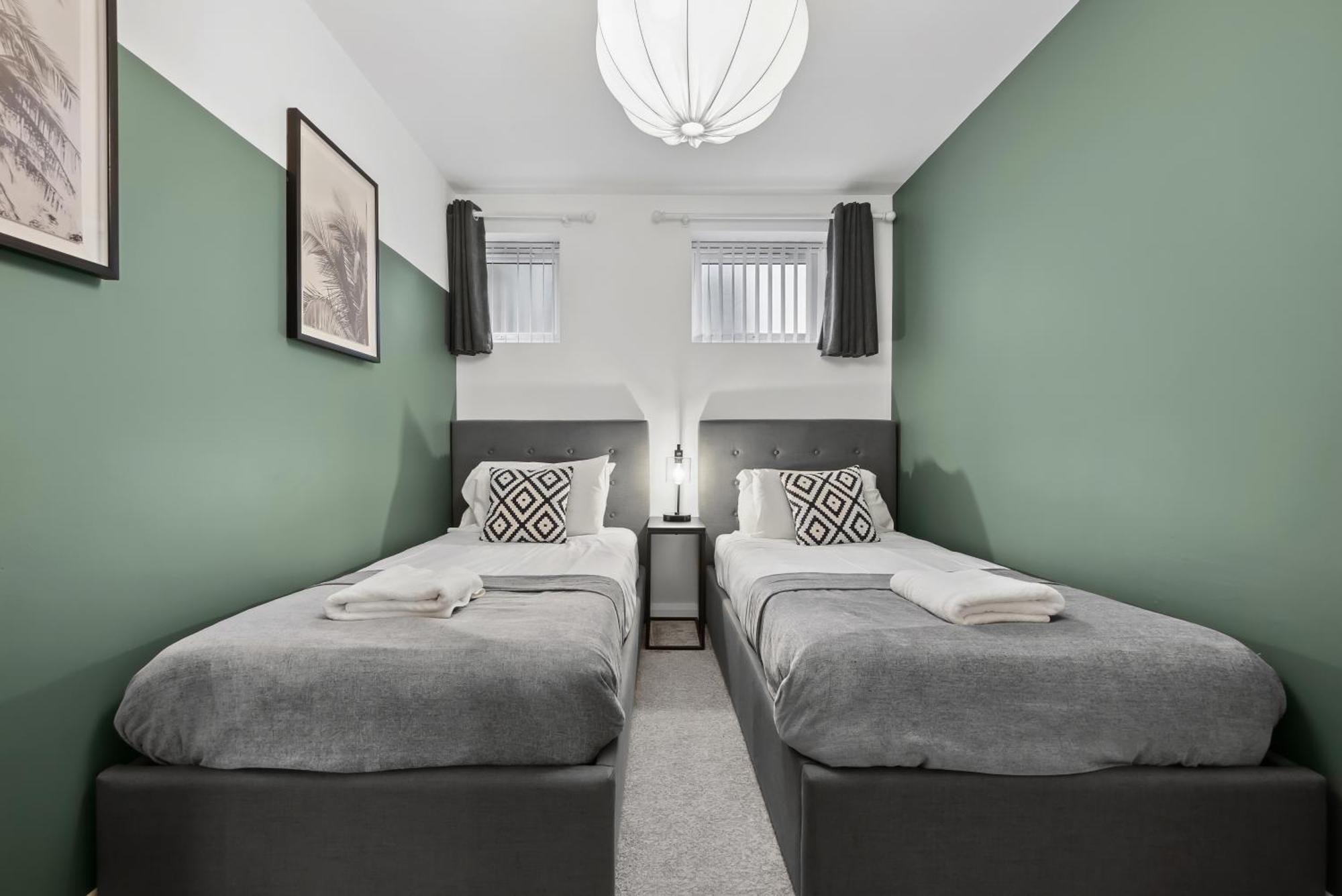Corinium Lodge - Town Centre Apartment Cirencester Εξωτερικό φωτογραφία