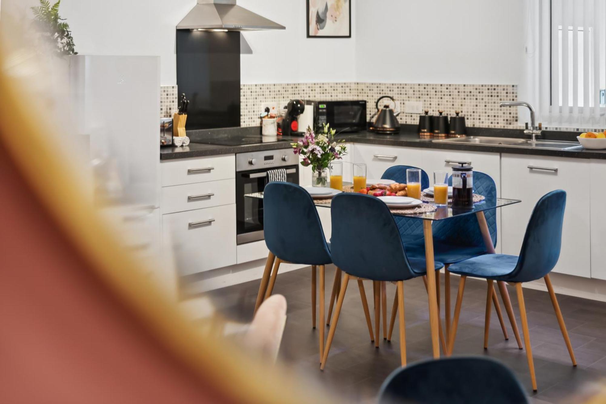 Corinium Lodge - Town Centre Apartment Cirencester Εξωτερικό φωτογραφία
